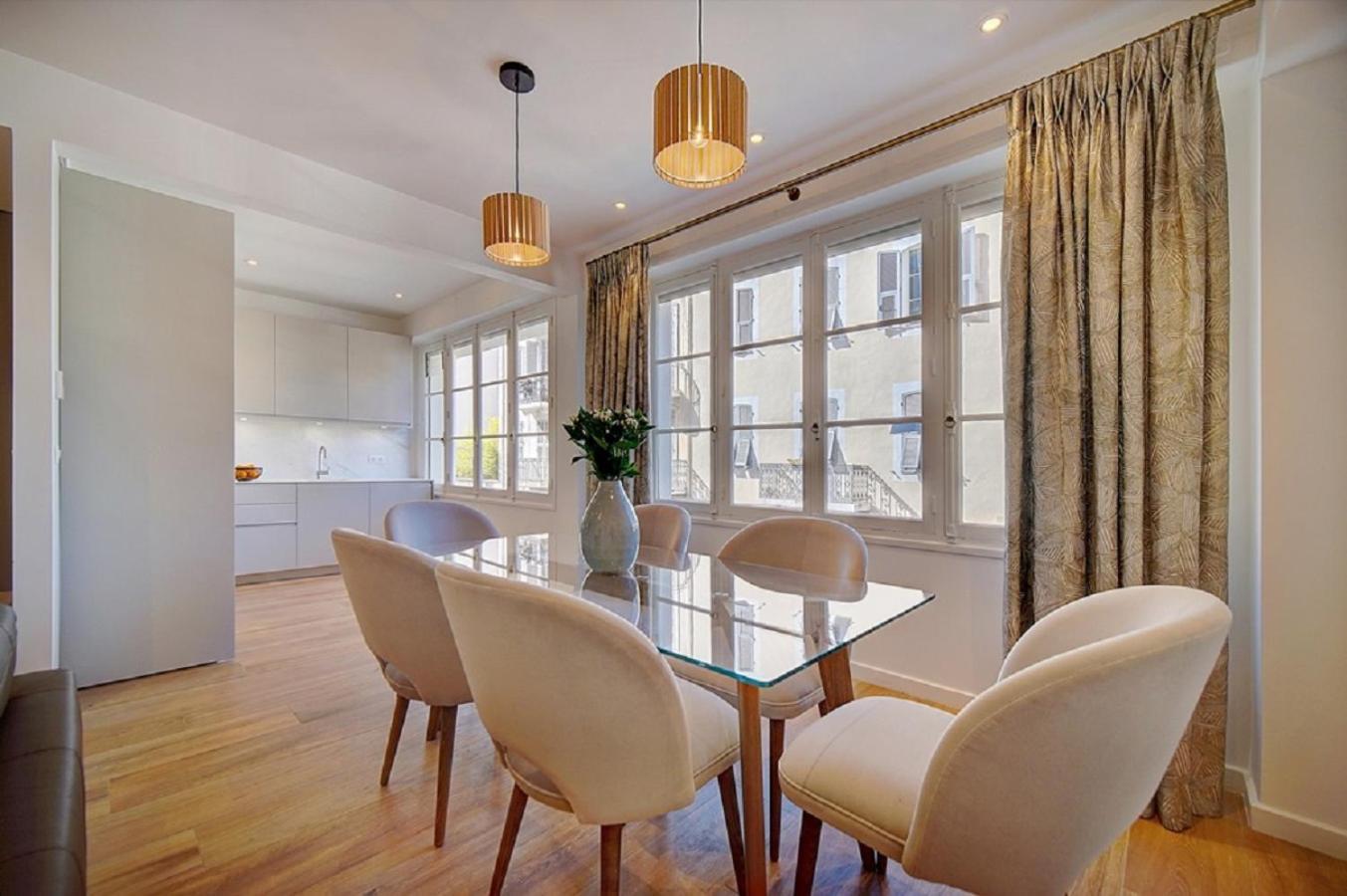 Magnifique 3 Pieces Renove Cannes Centre 'Banane' Avec Veranda ! A2B88 Exteriér fotografie