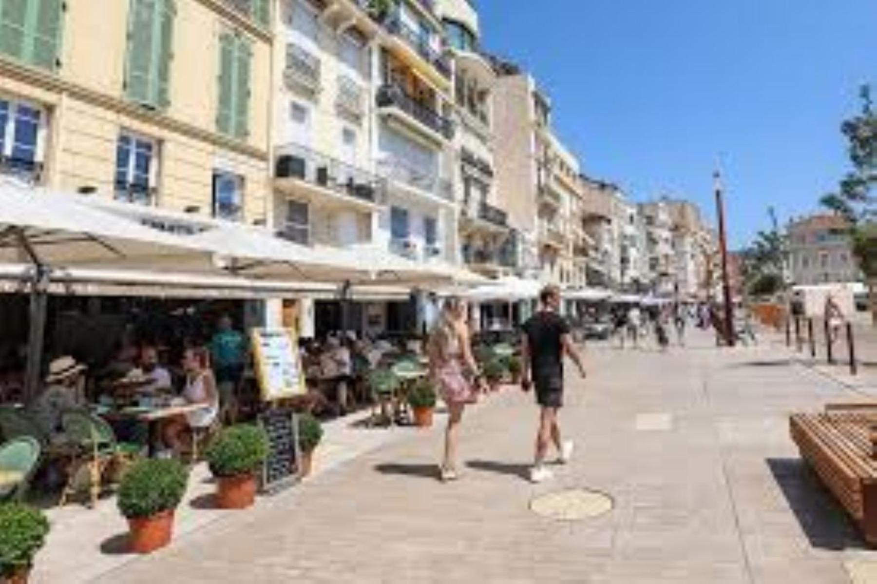 Magnifique 3 Pieces Renove Cannes Centre 'Banane' Avec Veranda ! A2B88 Exteriér fotografie